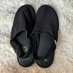 10 Sanuk Women's Yoga Sling Cruz